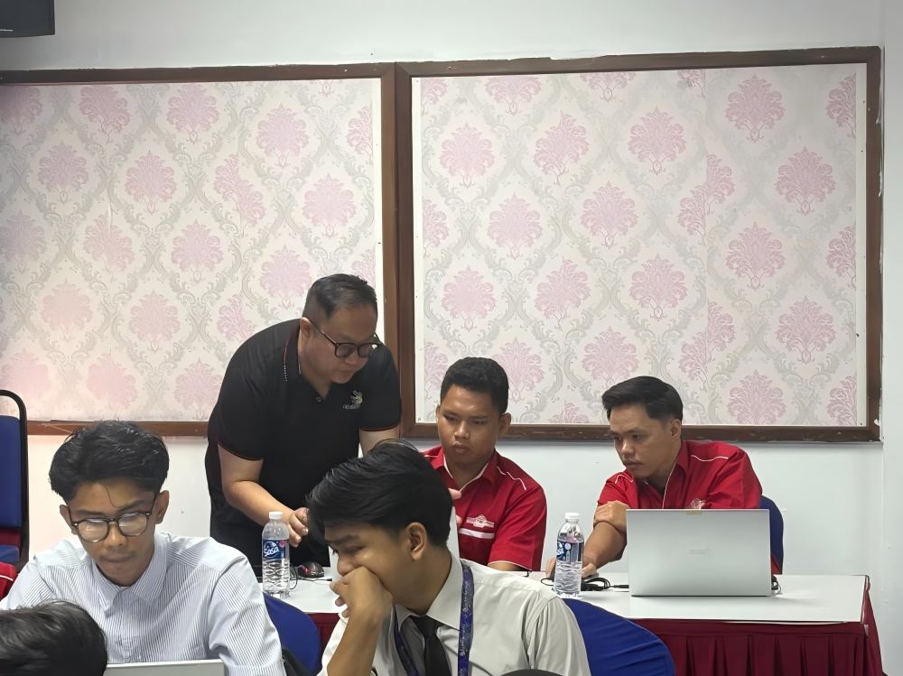 1758080162669069.jpg 4.jpg