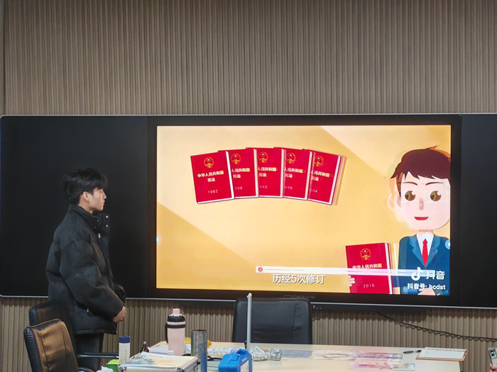 1765868970189997.jpg 24级现代物流管理专业开展主体班团1.jpg