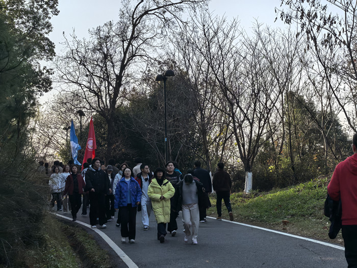 1766975047715368.jpg 1766975047715368.jpg