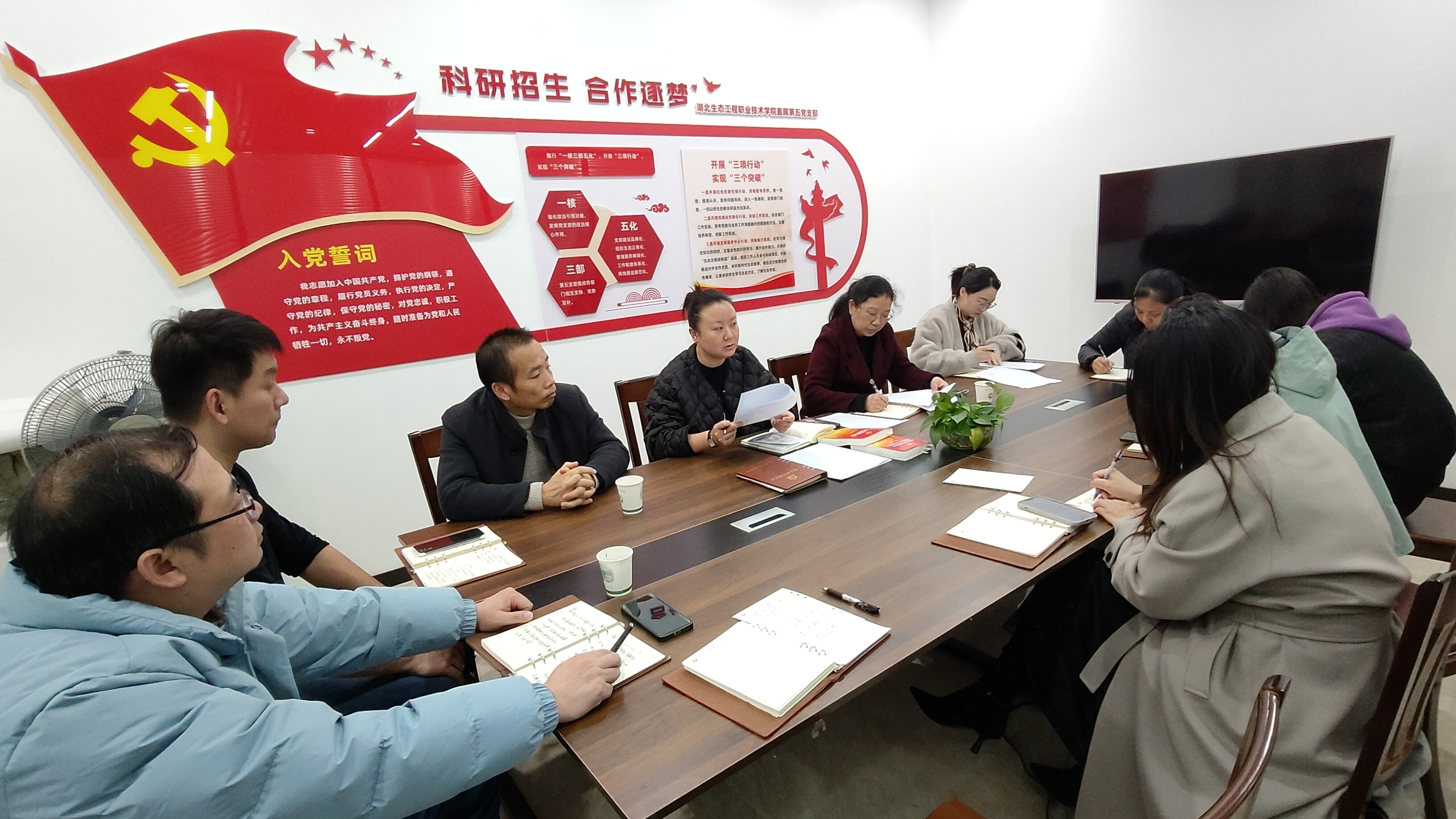 1767164748897045.jpg 5B5F3F824FABE16874911B98F79782E3.jpg