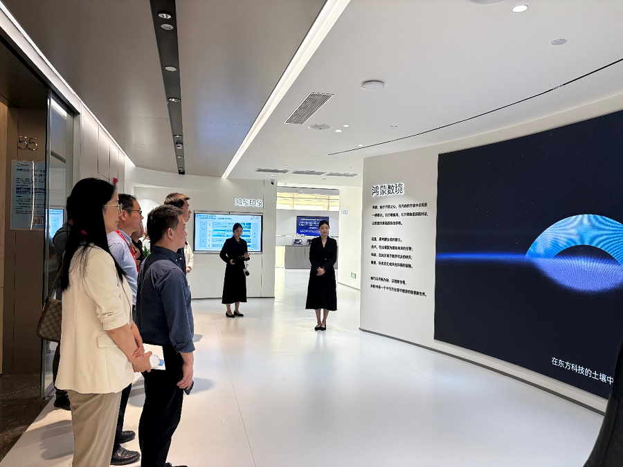 院领导带队赴深圳开展访企拓岗专项活动3 - 副本.png