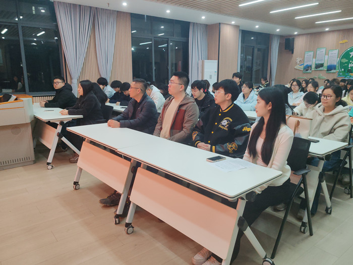 1775004592199172.jpg 1775004592199172.jpg