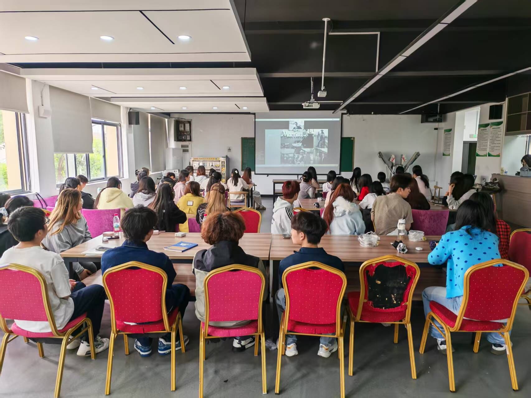 1775722662270453.jpg 1775722662270453.jpg