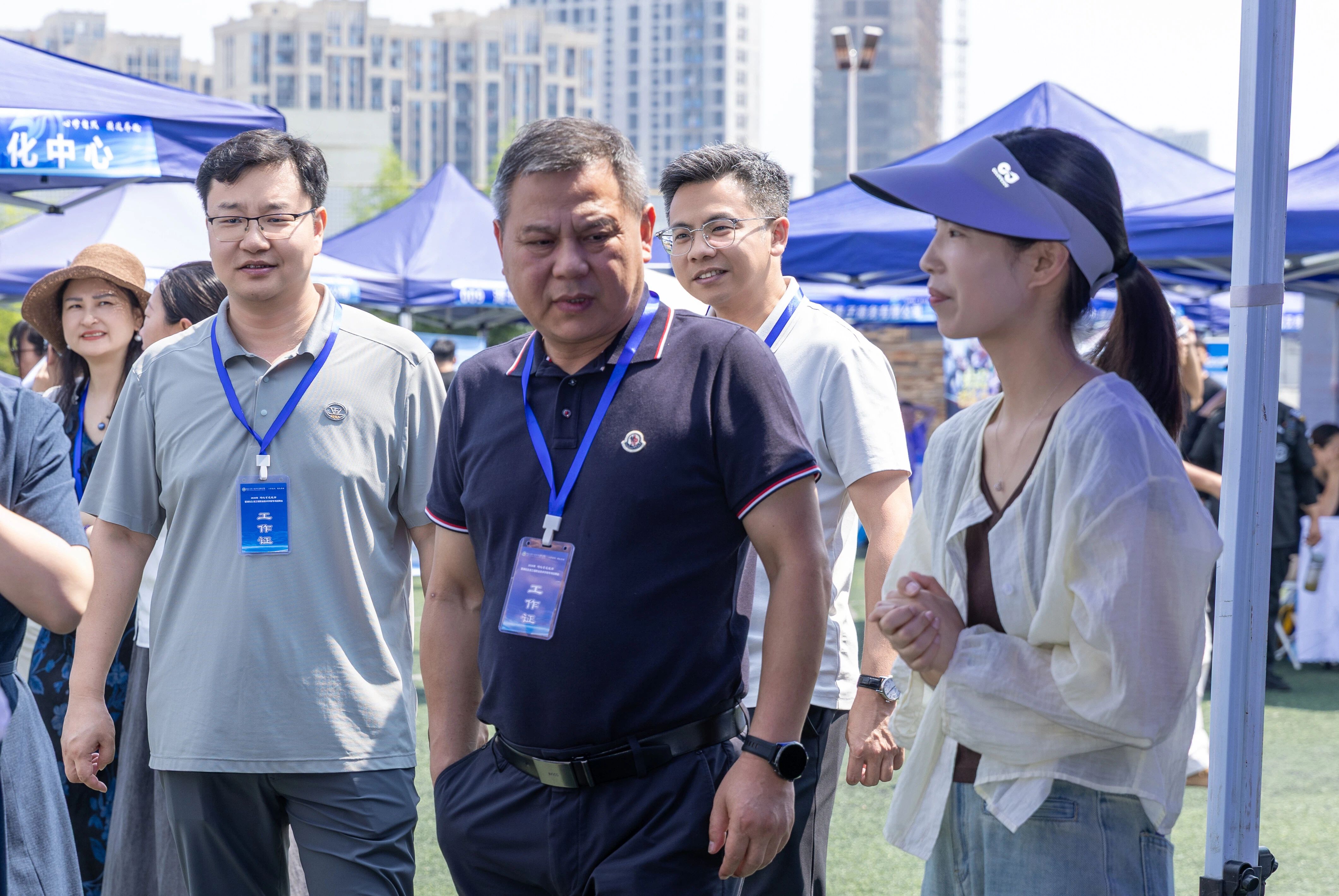 1781577149206406.jpg 招聘会6 (1).jpg